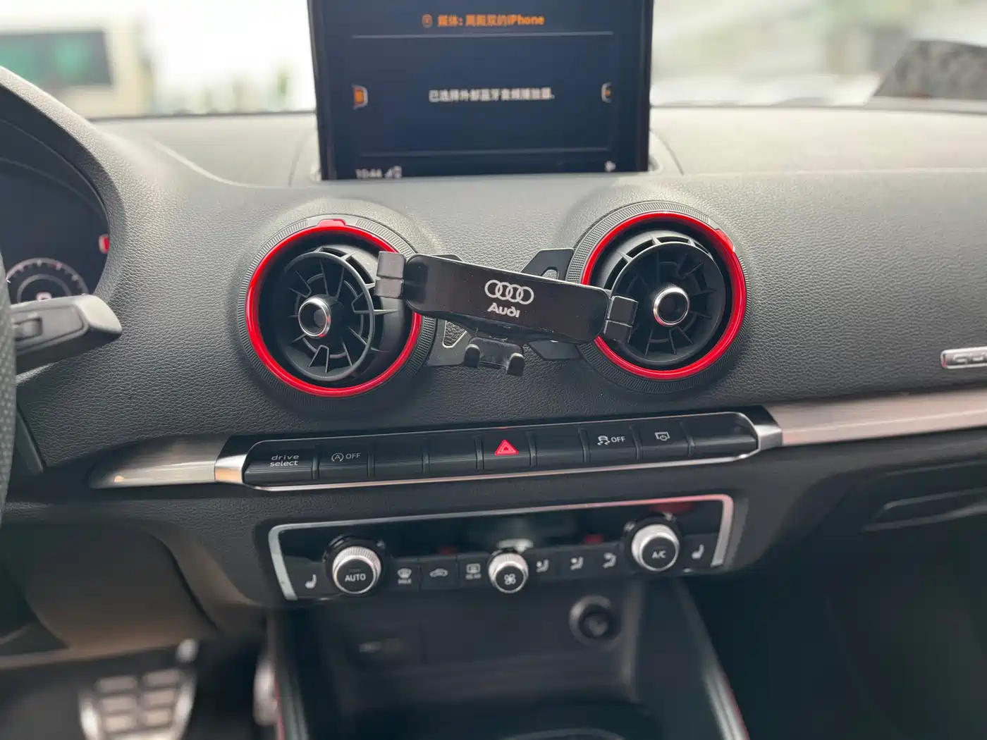 Audi S3 2019 Audi S3 2.0T Limousine фото 12