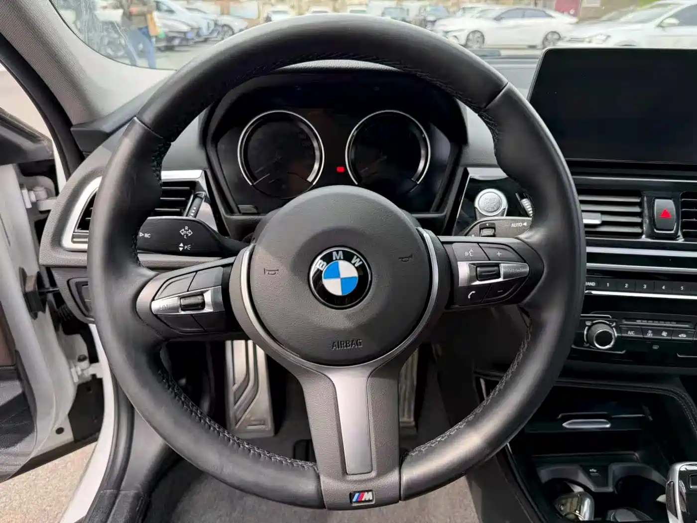 BMW 1 Series 2021 125i M Sport Black Night Edition фото 7