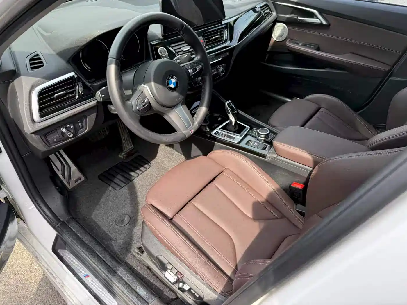 BMW 1 Series 2021 125i M Sport Black Night Edition фото 12