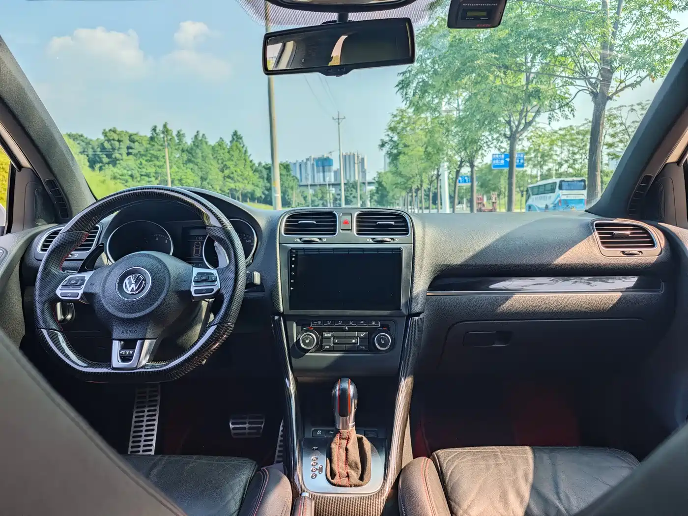 Volkswagen Golf GTI 2012 2.0TSI GTI фото 17