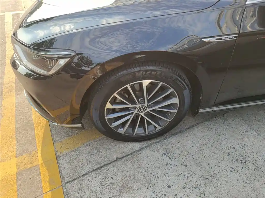 Volkswagen Magotan 2020 330TSI DSG Luxury фото 23
