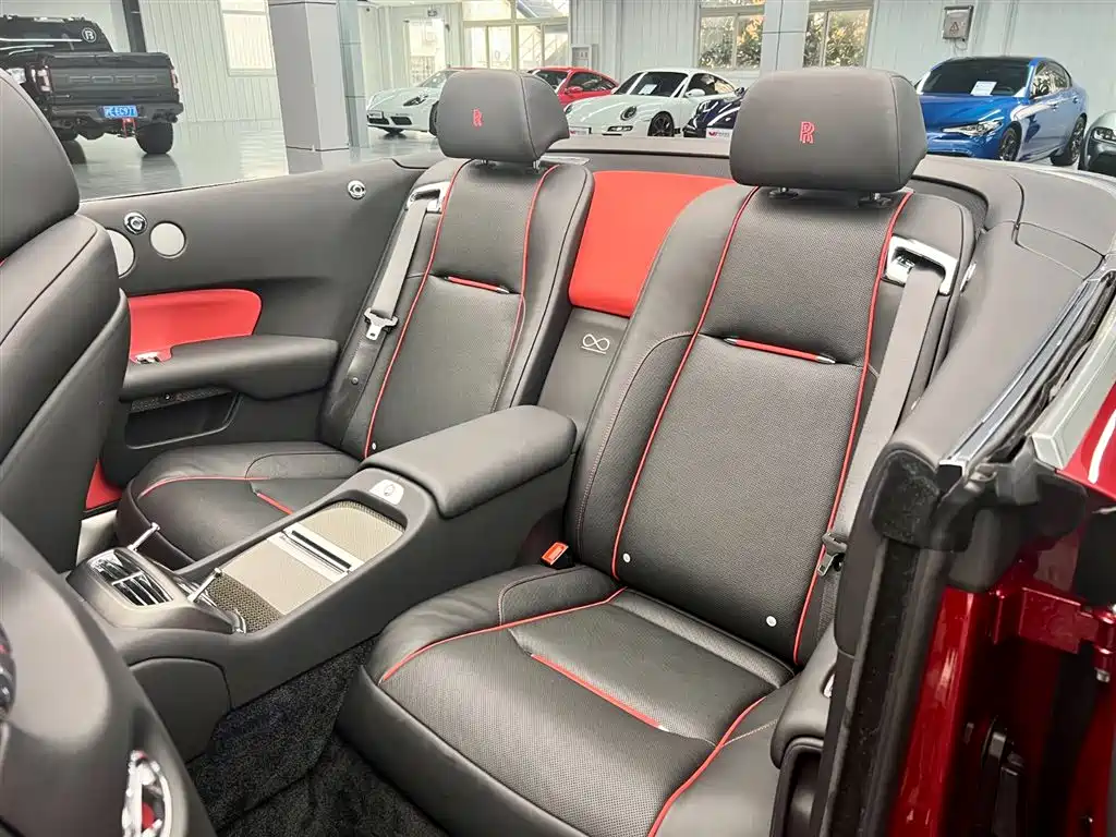 Rolls-Royce Dawn 2020 2018 6.6T Black Badge