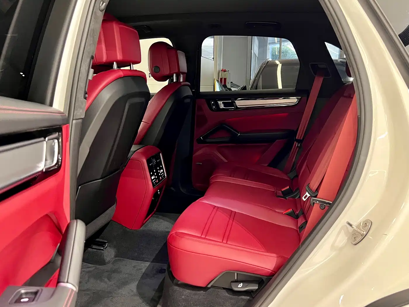 PORSCHE CAYENNE NEW ENERGY