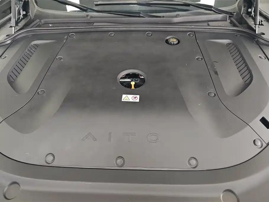 AITO Wenjie AITO M5 2023 Extended Range RWD Standard Edition фото 10