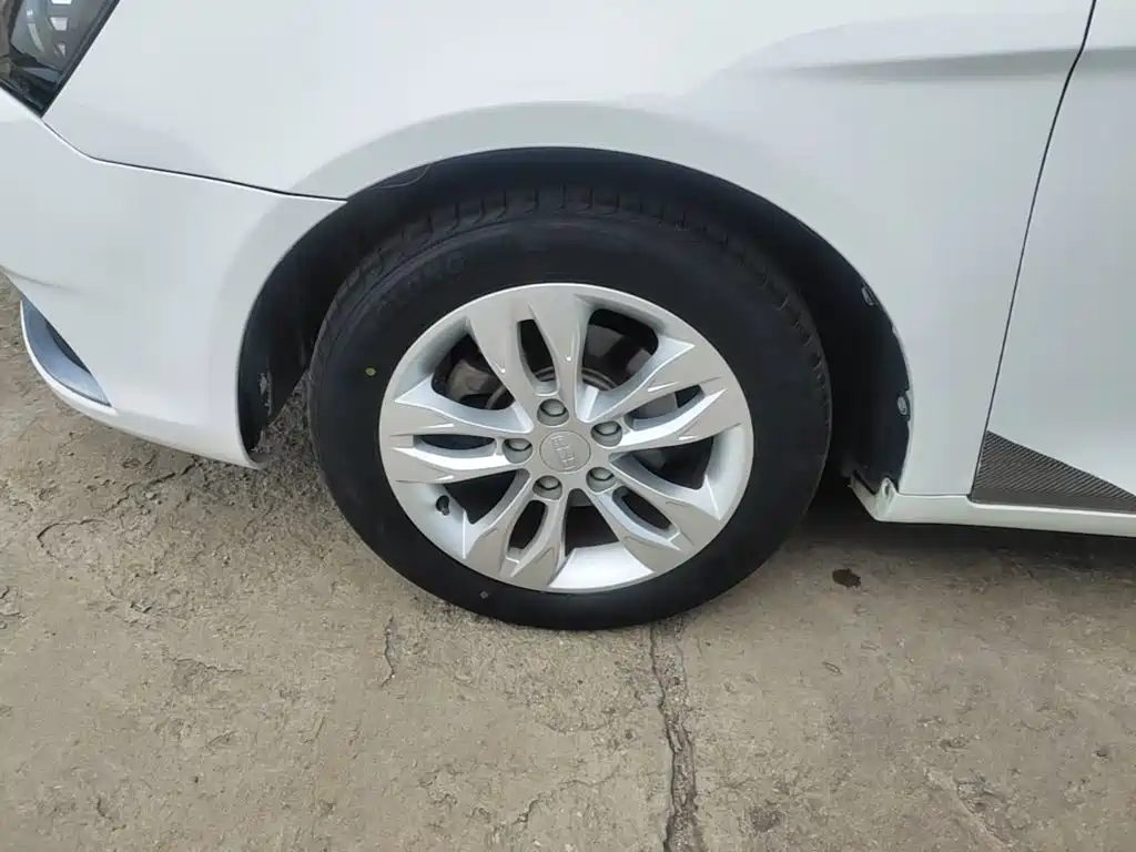 Geely Emgrand 2015 2014 Sedan 1.5L CVT Elite
