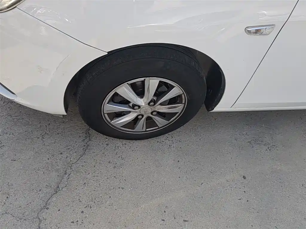 Chevrolet Sail 2018 Sail 3 1.3L Manual Comfort Sunroof фото 23