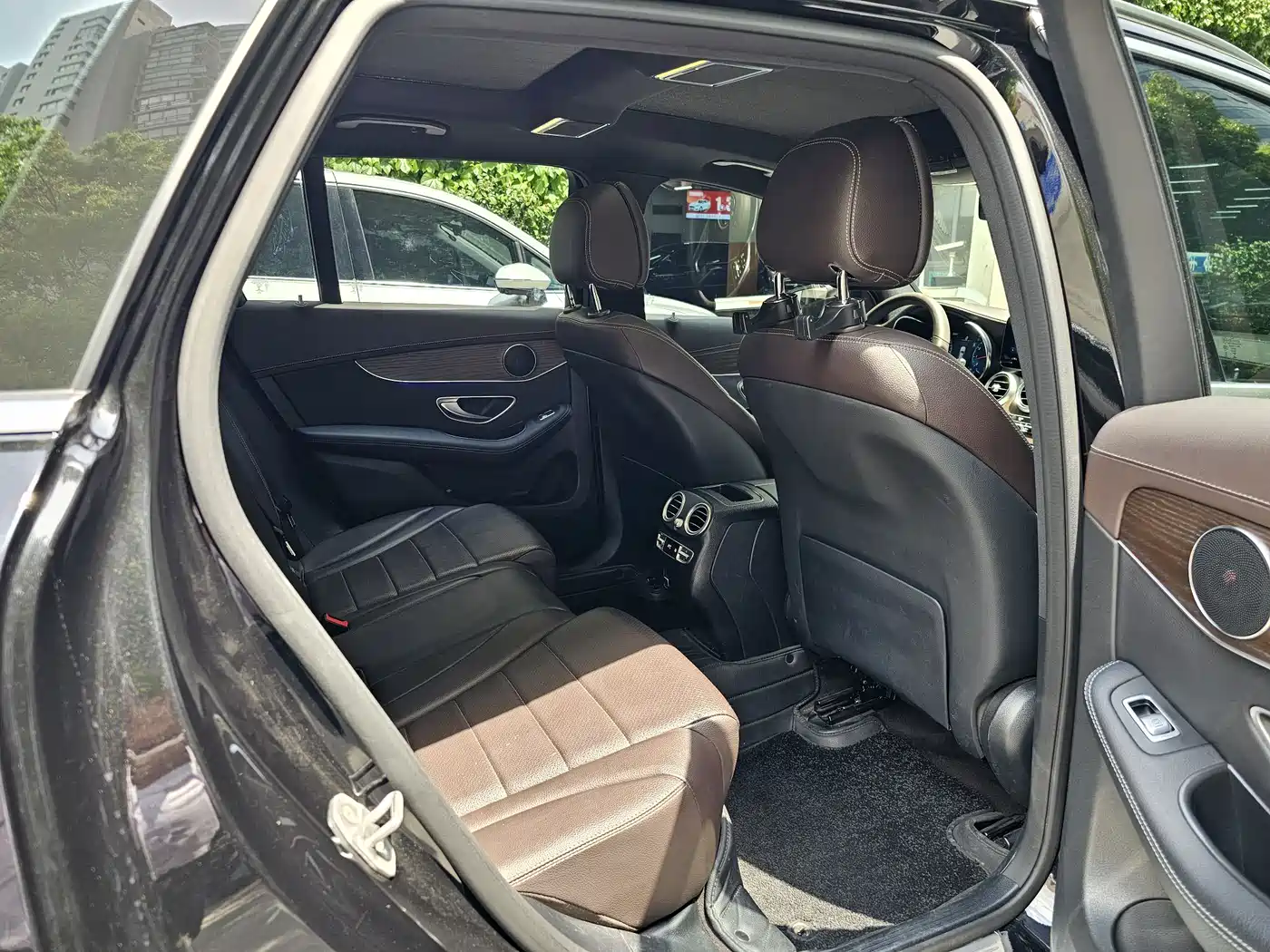 Mercedes-Benz GLC 2022 Facelift II GLC 260 L 4MATIC Luxury фото 16