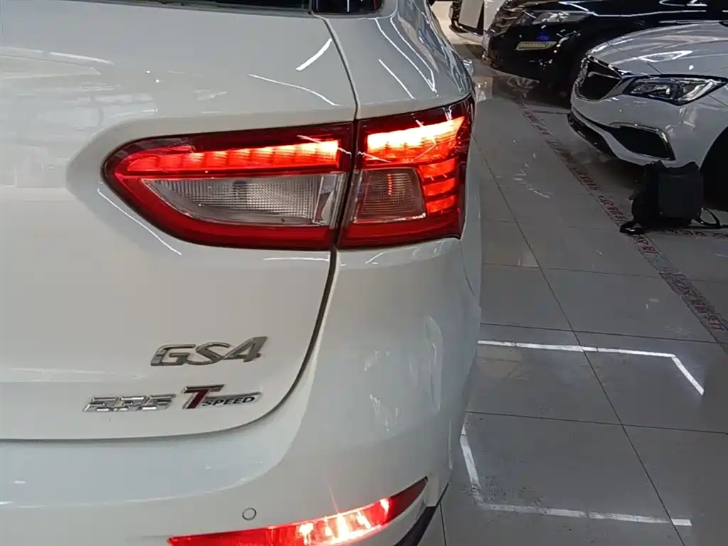 GAC Trumpchi Trumpchi GS4 2017 235T G-DCT 2WD Elite фото 24
