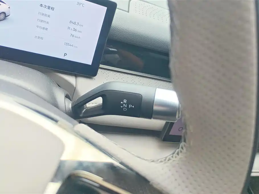 Geely Galaxy Galaxy Xingyao 8 2025 130km EM-i Premium Edition фото 16
