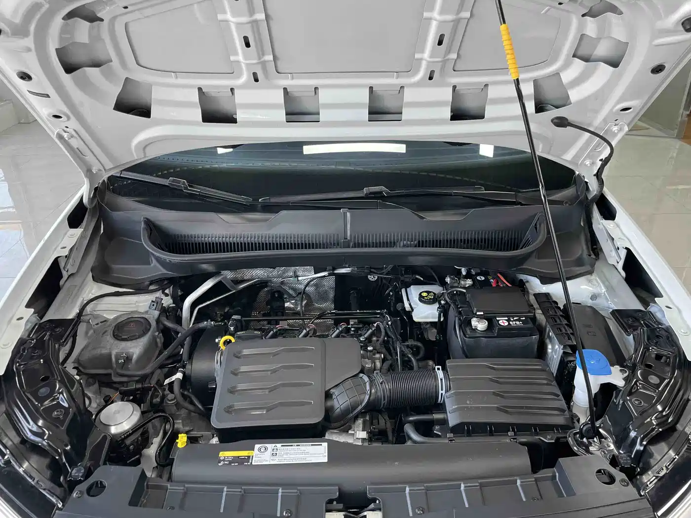 VOLKSWAGEN TUYUE