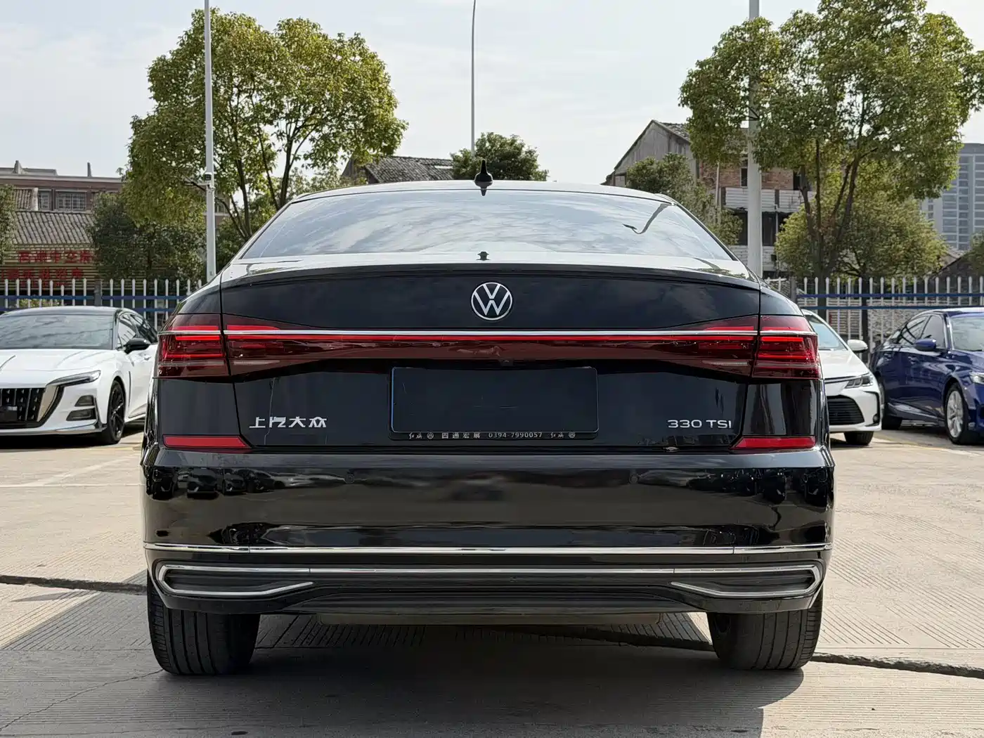 Volkswagen Passat 2022 330TSI Starlight Elite Edition фото 5