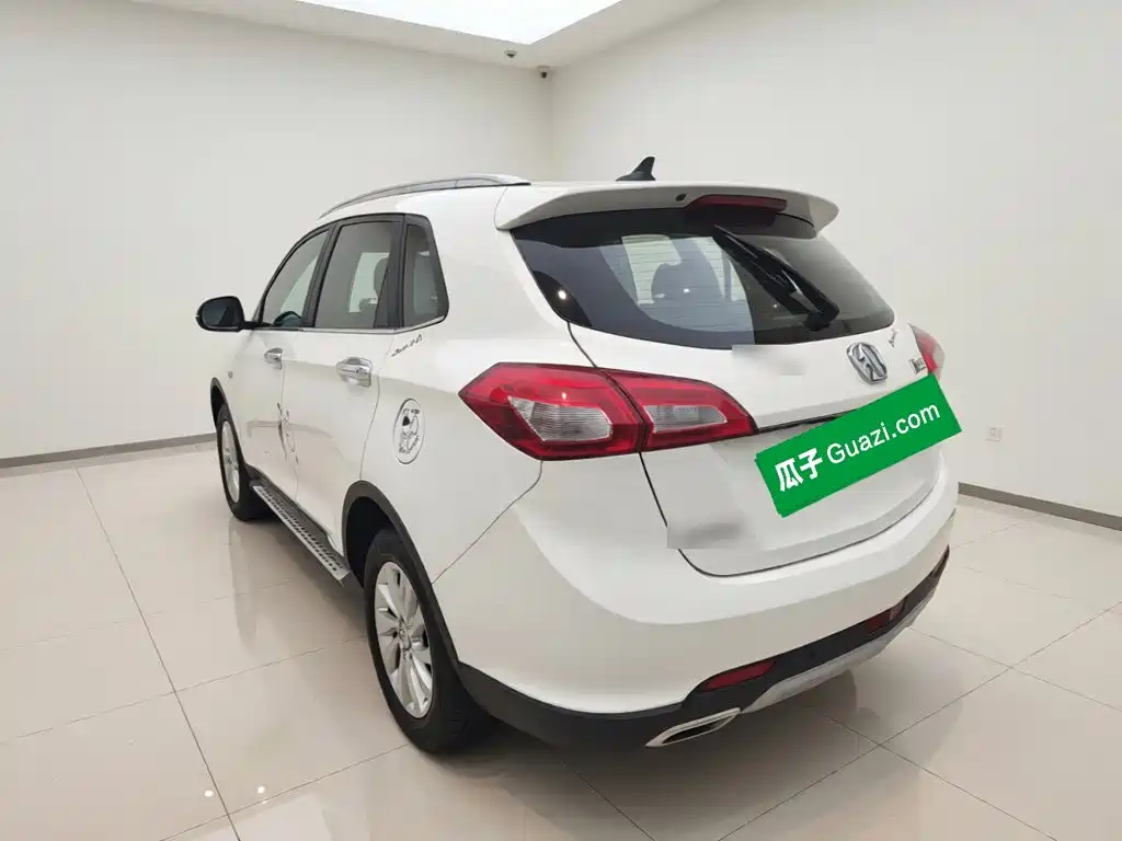 BAIC Weiwang S50 2017 2016 1.5T CVT Fun Luxury