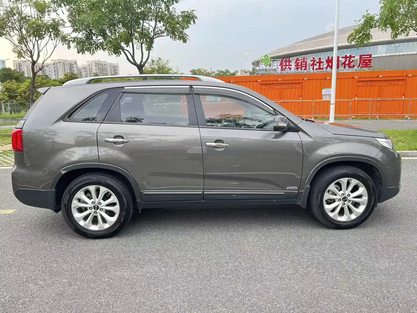Kia Sorento 2012 2.4L Gasoline Luxury Edition фото 4