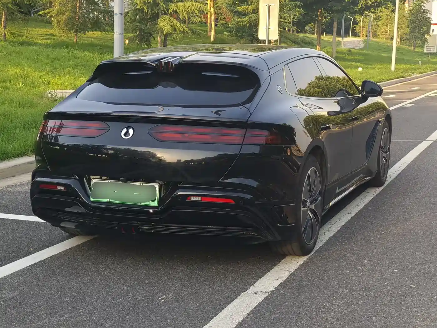 Denza Z9GT 2024 Model 1100 AWD Max Edition фото 3