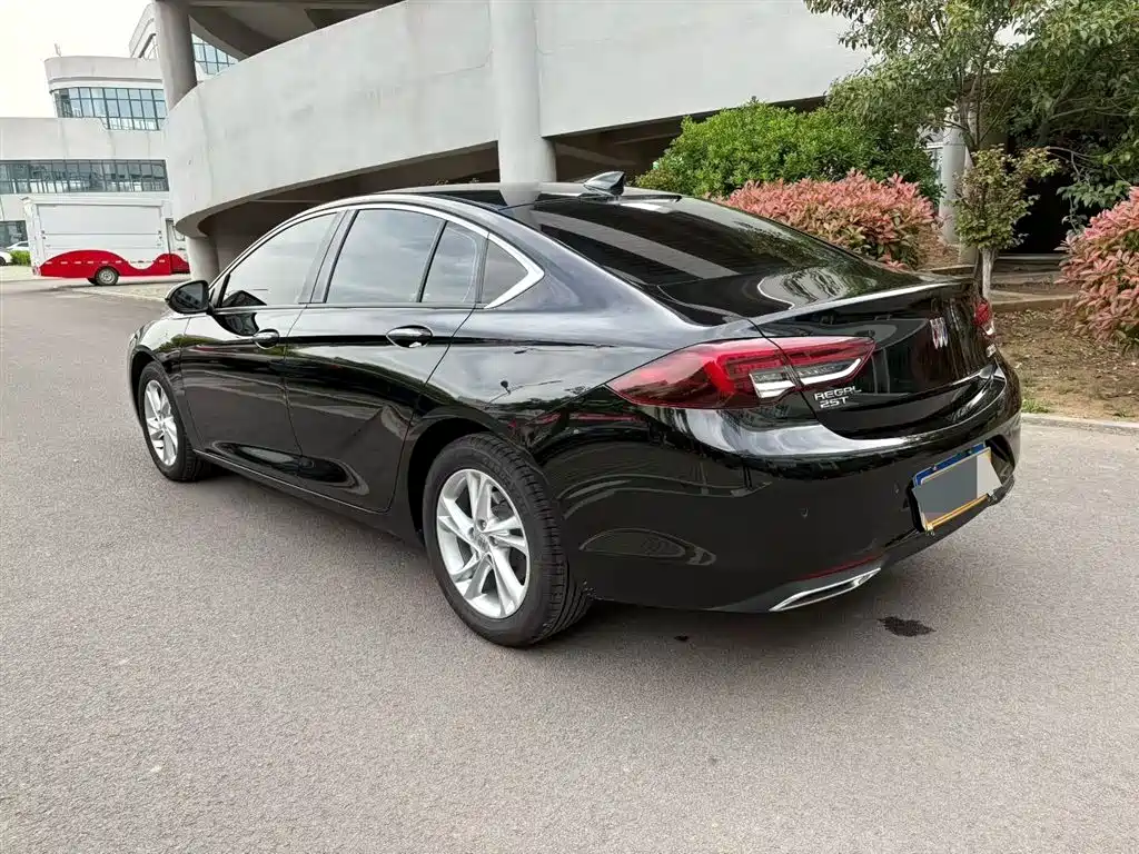 BUICK REGAL