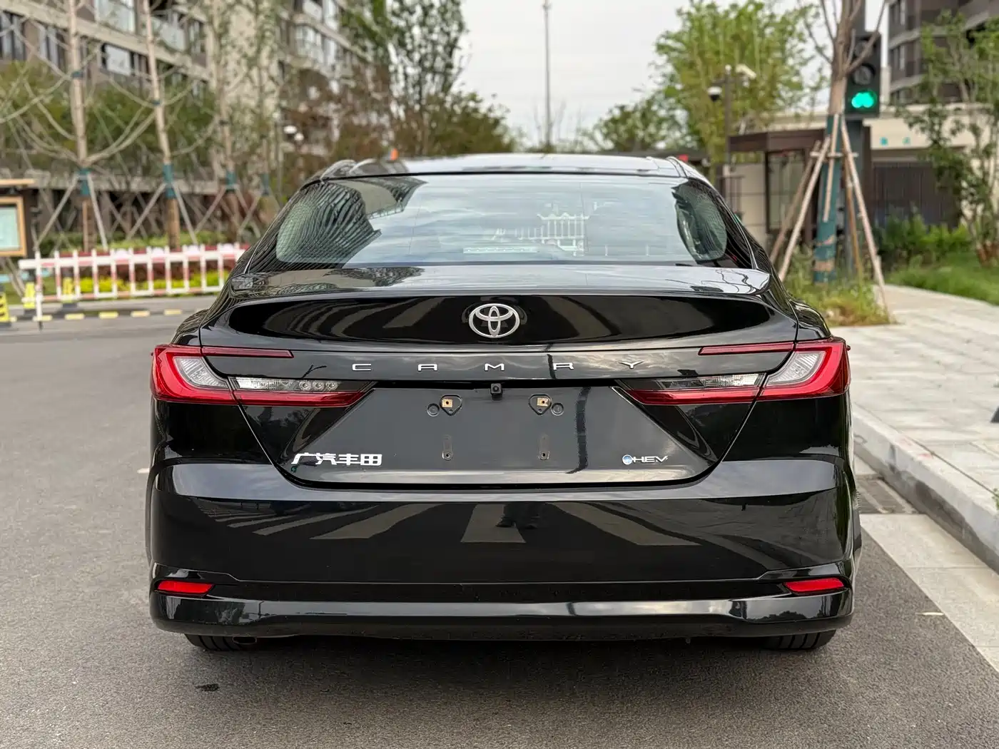 Toyota Camry 2024 Hybrid 2.0HGVP Luxury Edition фото 5