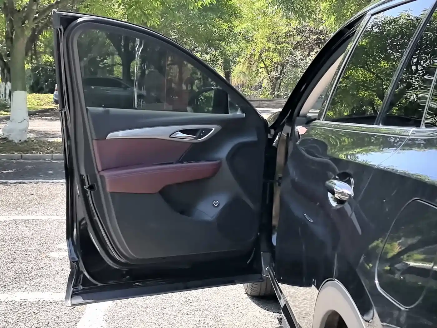 Buick Envision Plus 2025 Enclave Plus 28T 2WD Platinum Edition фото 12
