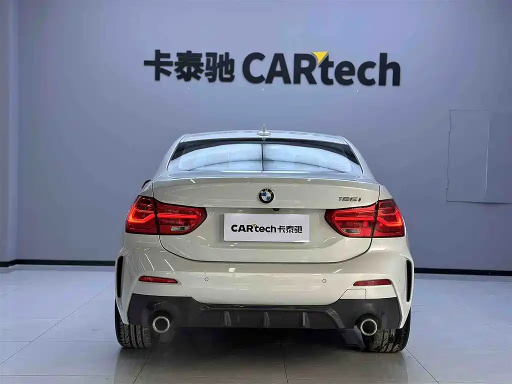 BMW 1 Series 2020 Model 125i Leading M Sport Package фото 5