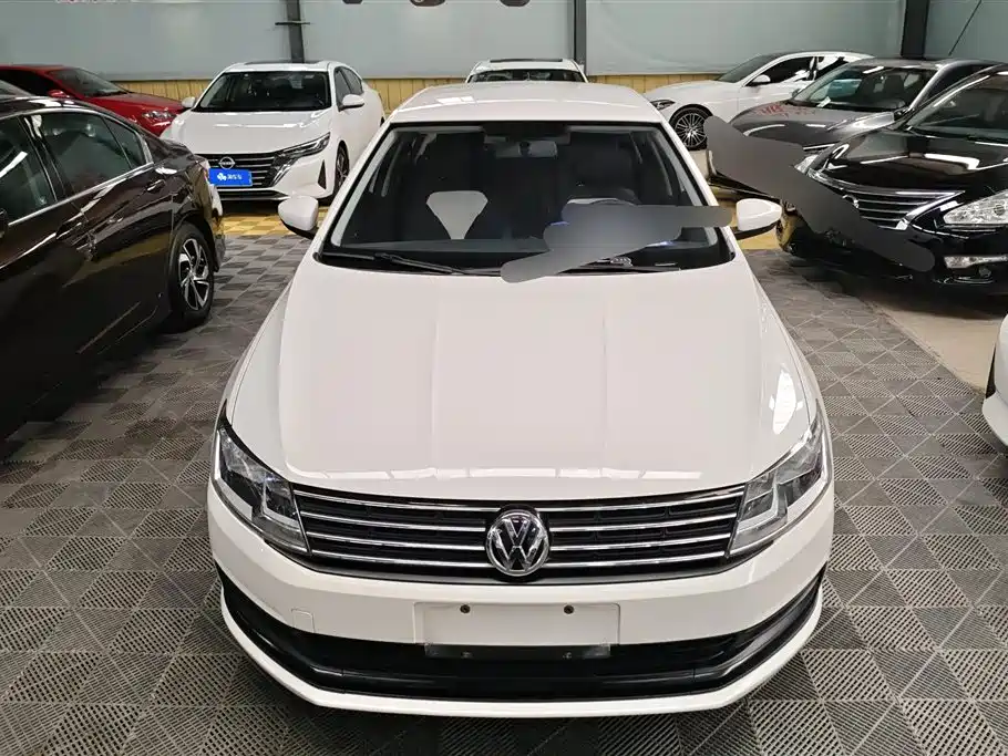 Volkswagen Lavida 2017 1.6L Automatic Trend Edition фото 2