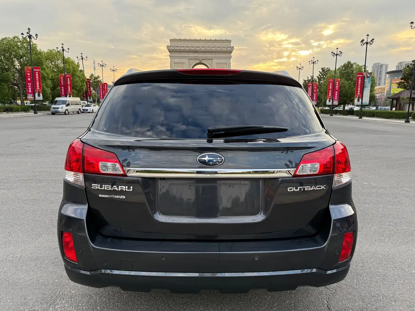 Subaru Outback 2013 2.5i Luxury Navigation Edition фото 8