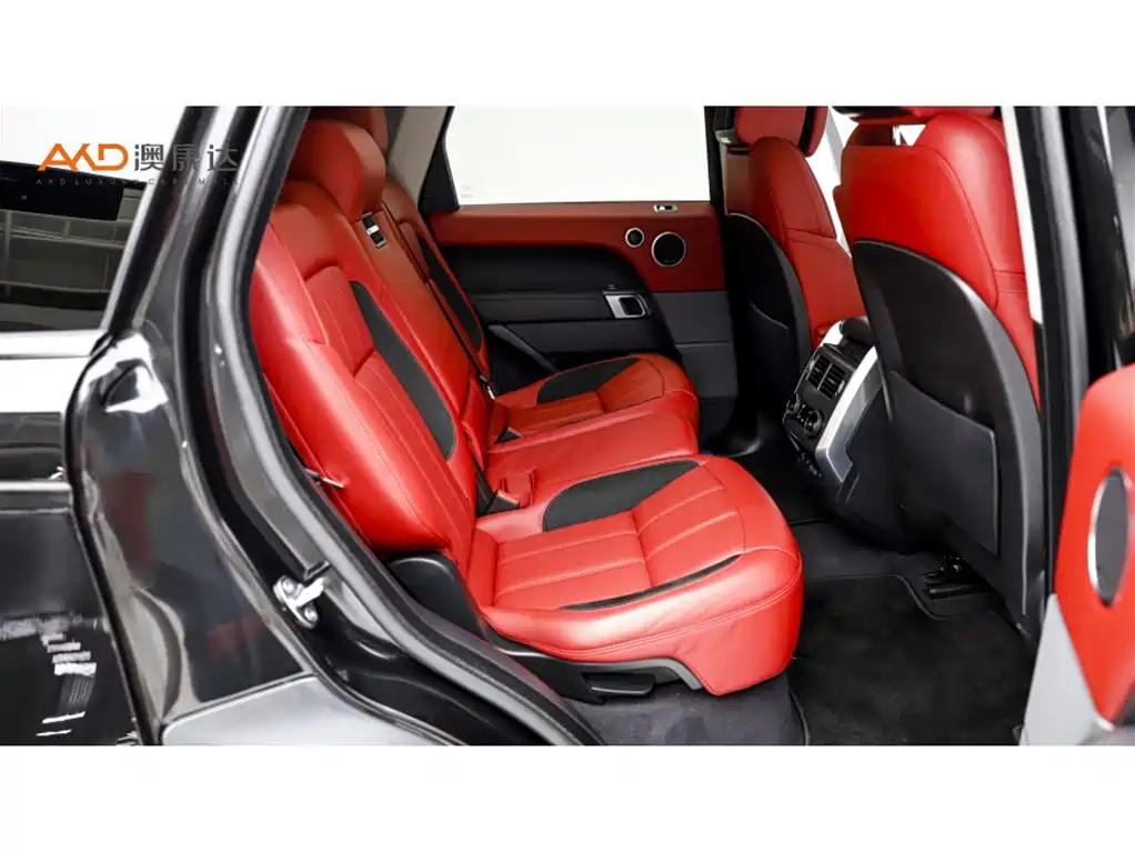 Land Rover Range Rover Sport 2022 3.0 L6 Gloss Black Edition фото 8
