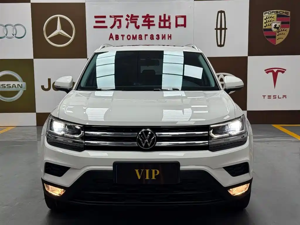 Volkswagen Tharu 2022 280TSI FWD Luxury Edition фото 2