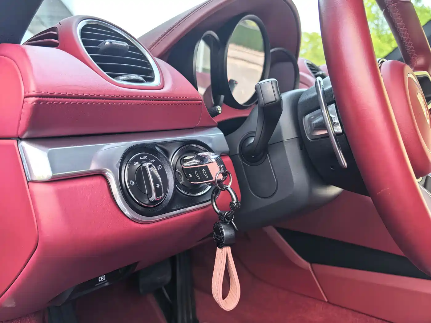 Porsche 718 2018 Cayman 2.0T фото 16