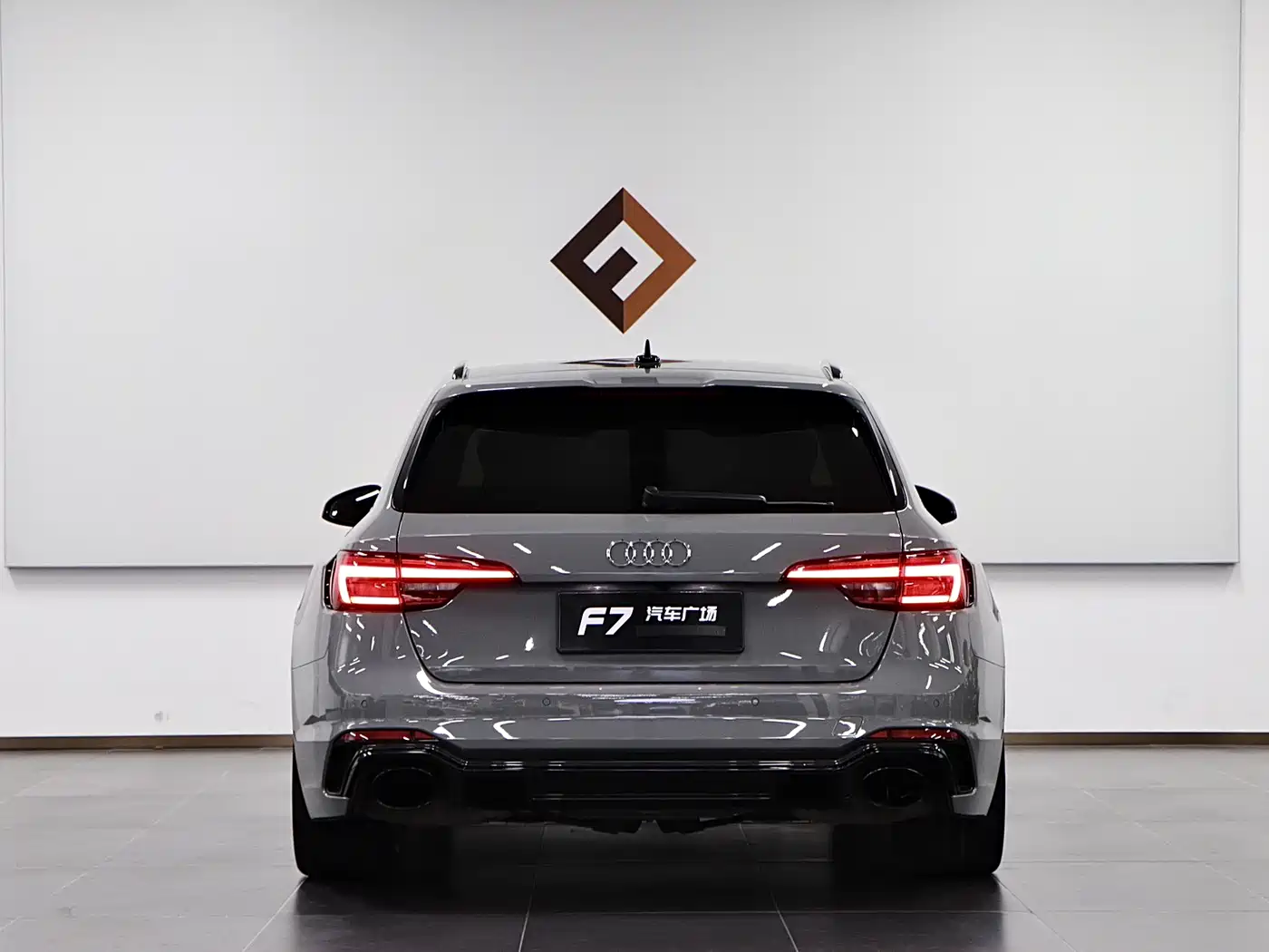 Audi RS 4 2019 RS 4 2.9T Avant фото 5