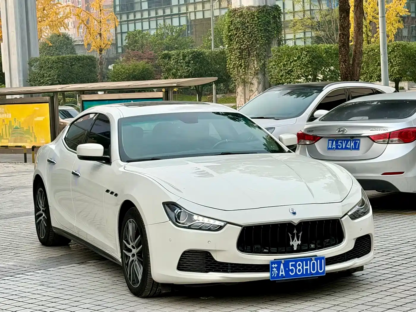 MASERATI GHIBLI