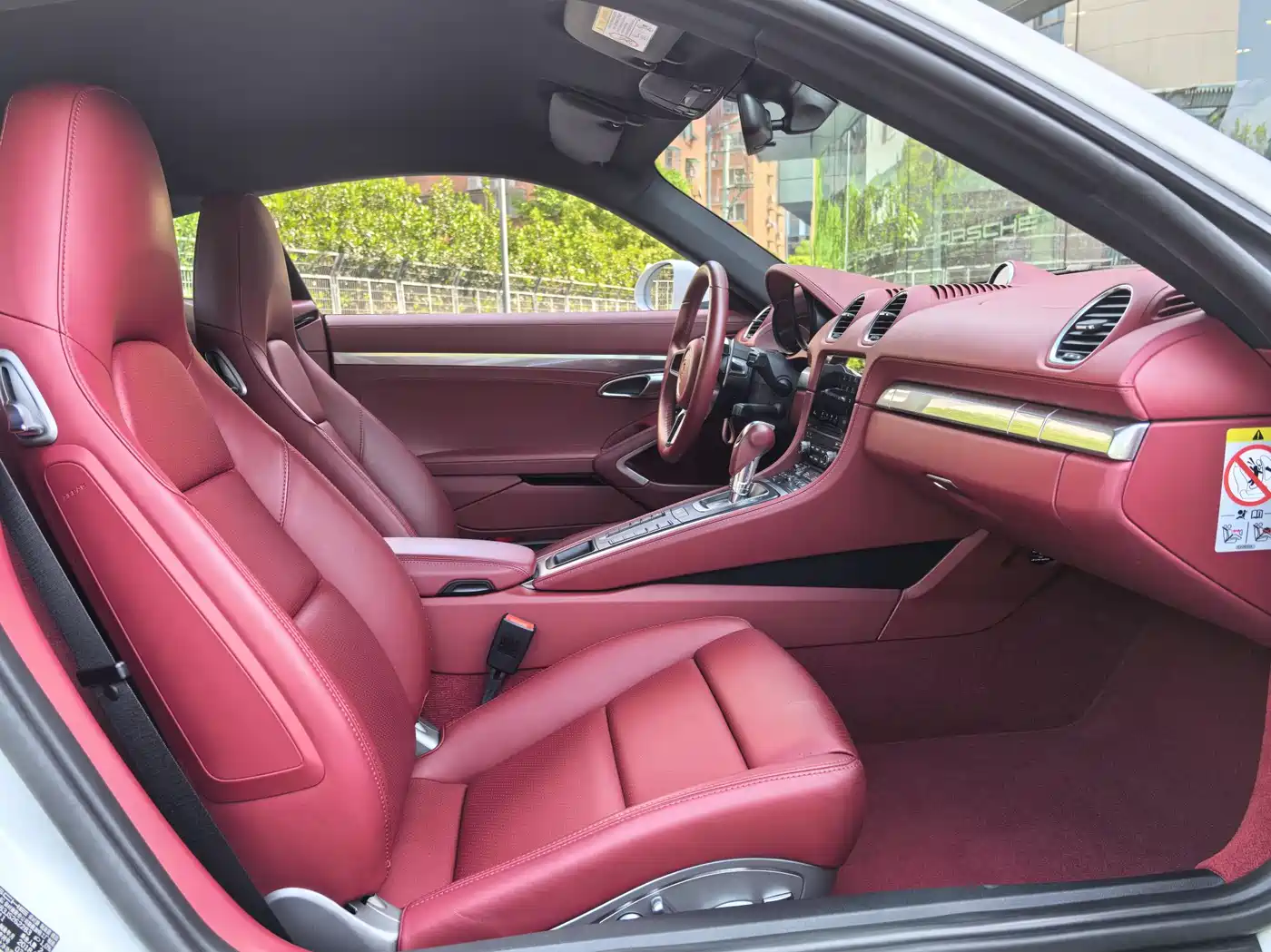 Porsche 718 2018 Cayman 2.0T фото 12