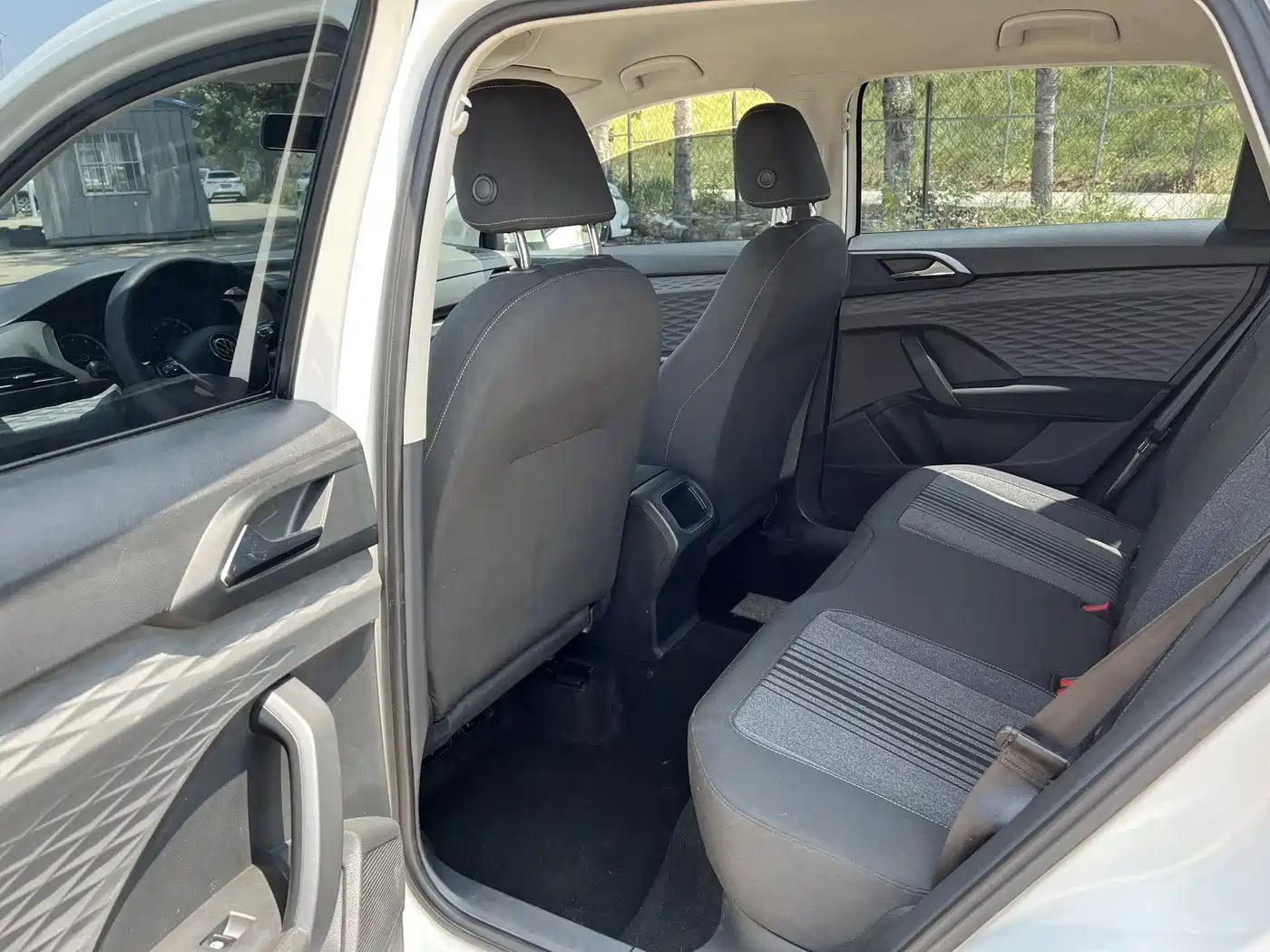 Volkswagen Tharu 2021 Model 280TSI 2WD Trend Edition фото 5
