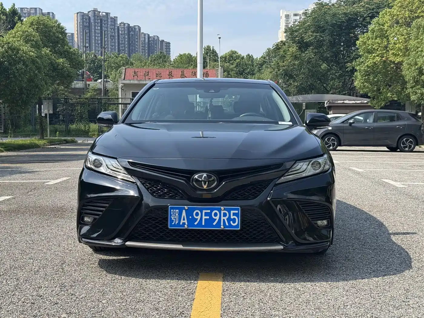 Toyota Camry 2018 2.0S Sport Edition фото 2