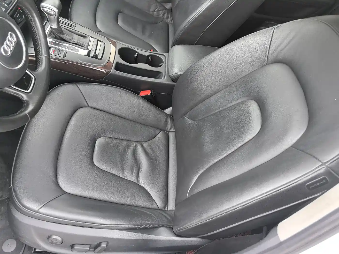 Audi A4L 2013 35 TFSI Automatic Standard фото 15
