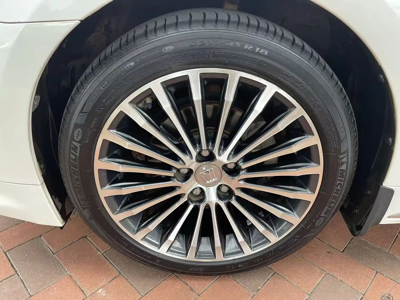 Toyota Crown 2018 2.0T Sport Edition фото 18