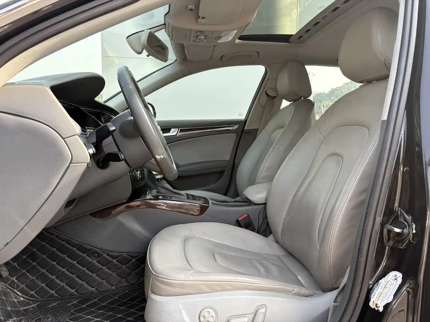 Audi A4L 2013 35 TFSI Automatic Standard фото 4