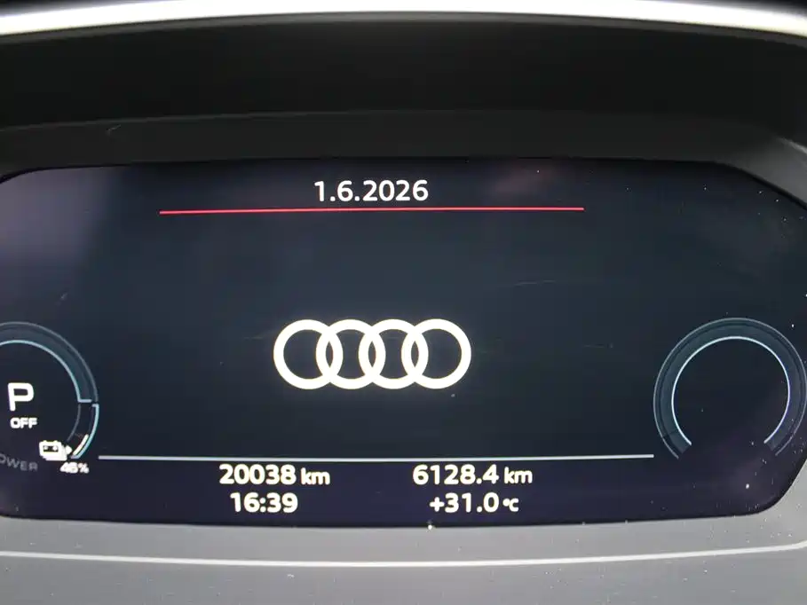Audi Q4 e-tron 2024 40 e-tron Creation Edition фото 11