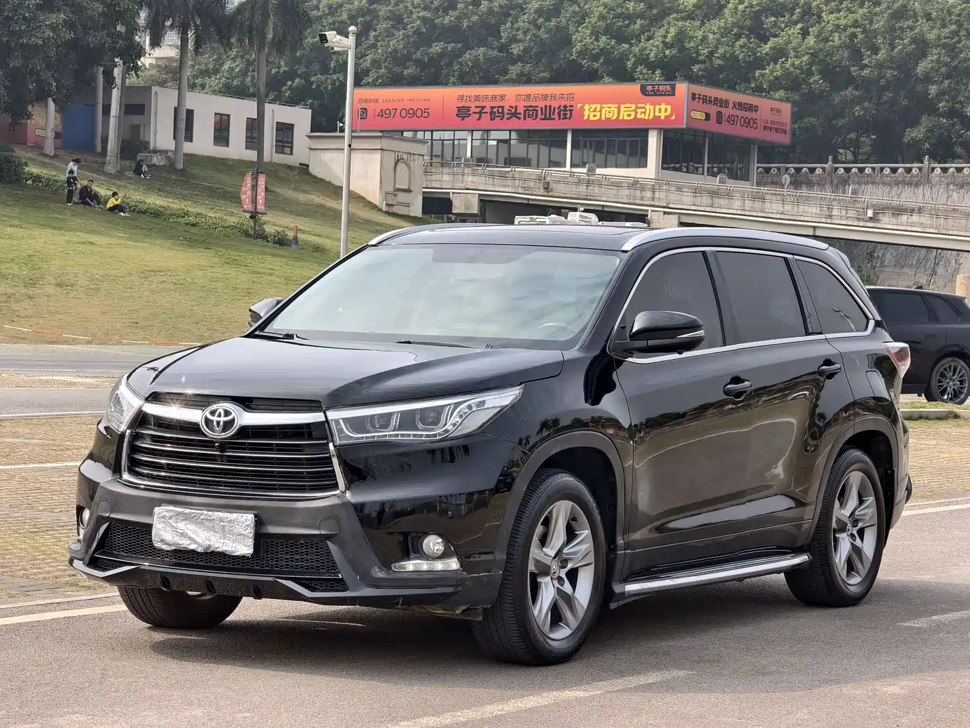 TOYOTA HIGHLANDER