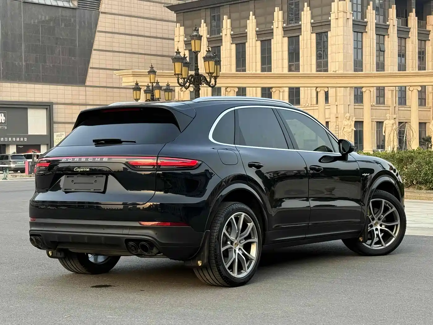 Porsche Cayenne New Energy 2023 Cayenne E-Hybrid 2.0T фото 5