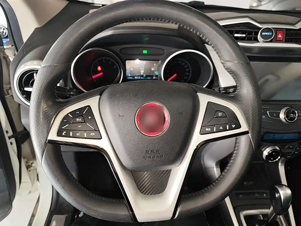 BYD Yuan 2016 1.5L Automatic Luxury фото 11