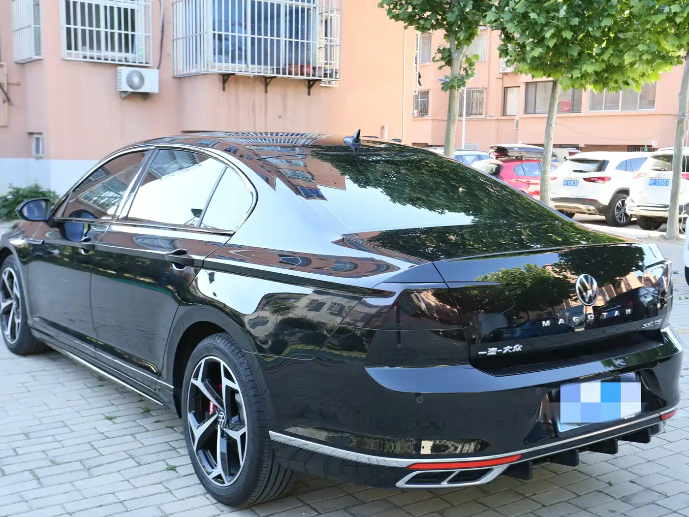 Volkswagen Magotan 2023 Model 2 Million Commemorative Edition 330TSI DSG Luxury фото 6