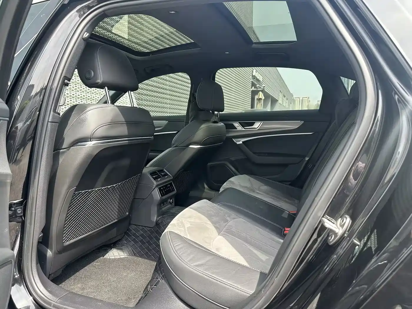 Audi A6L 2024 45 TFSI Premium Dynamic фото 6