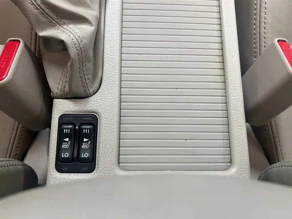 Subaru XV 2012 2.0i Luxury Navigation Edition фото 15