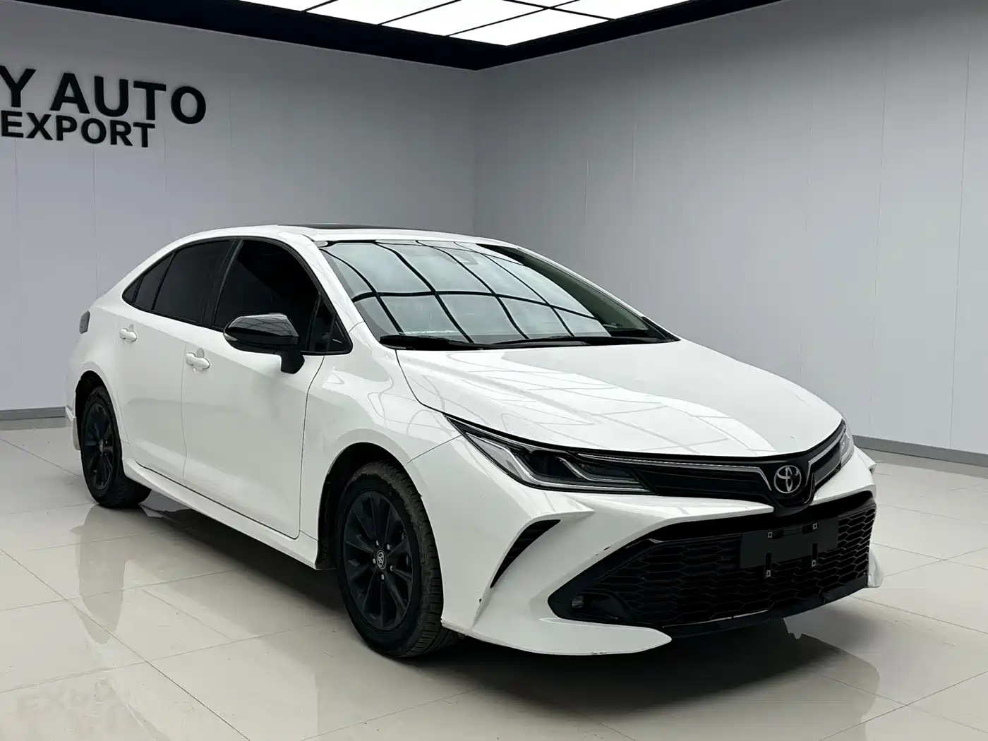 Toyota Corolla 2021 TNGA 1.5L CVT GR SPORT Edition фото 3