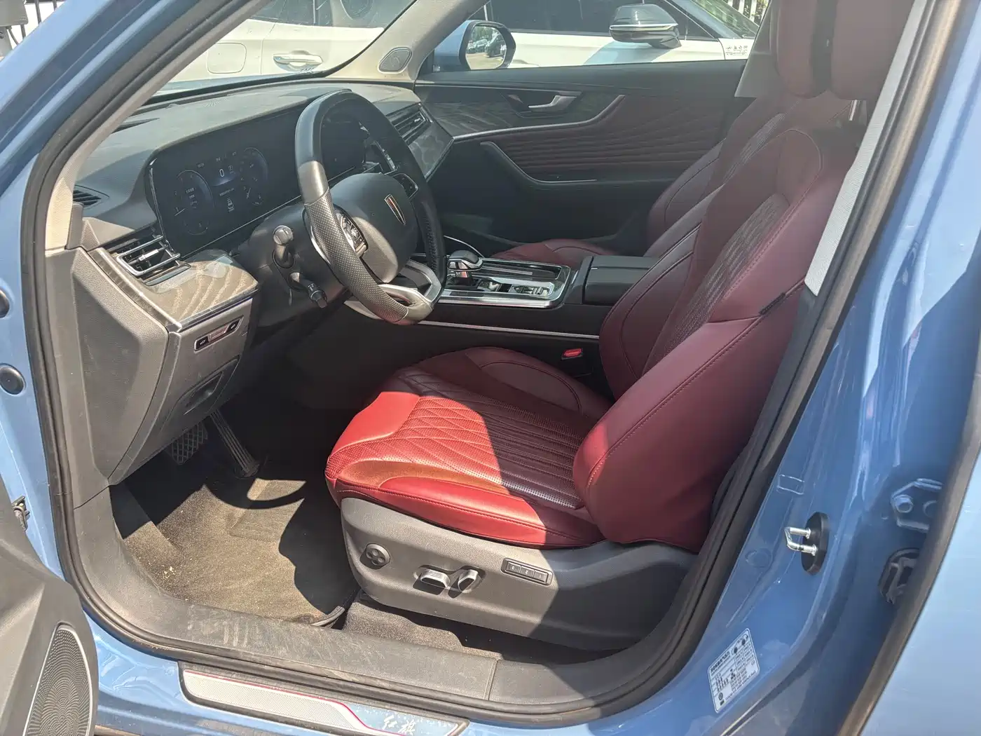Hongqi HS5 2023 2.0T 4WD Flag Leader Pro фото 8
