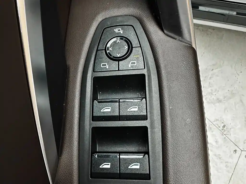 BMW X1 2023 sDrive20Li X Design Package фото 16