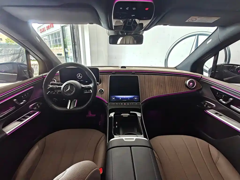 Mercedes-Benz EQE SUV 2024 500 4MATIC Luxury Edition фото 13