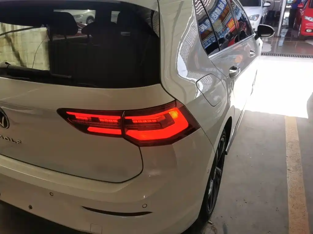 Volkswagen Golf 2021 280TSI DSG R-Line фото 8