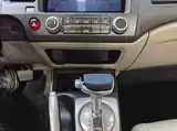 Фото 13 - Honda Civic