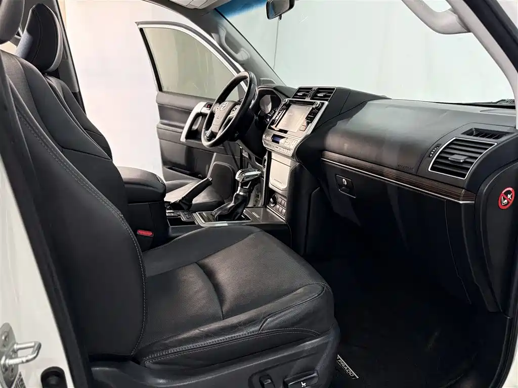 Toyota Prado 2019 3.5L Automatic TX-L Zunxiang Edition with Rear-mounted Spare Tire фото 6