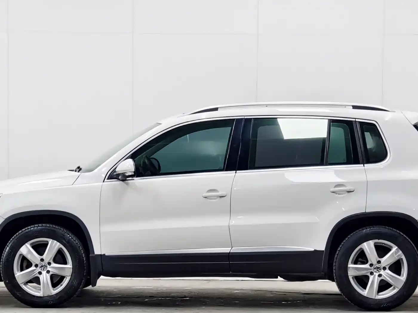 Volkswagen Tiguan 2010 1.8TSI Automatic 2WD Elite фото 7